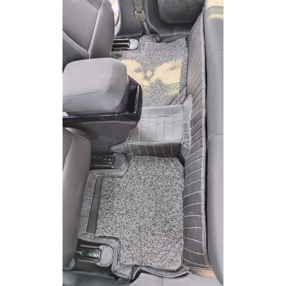 
                  
                    GT Sports 10X Mats With Grass for TATA Harrier-Black With Silver Stiching
                  
                