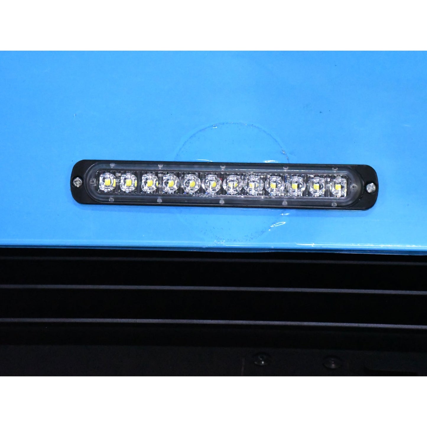 
                  
                    Automatic Shutter for Toyota Hilux-EXTERIOR-RETRO-CARPLUS
                  
                