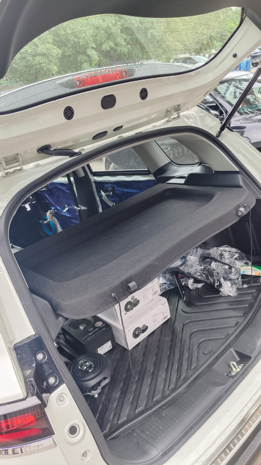 
                  
                    Blue Jay Parcel Tray for The Grand Vitara-CARGO COVER-BLUE JAY-CARPLUS
                  
                