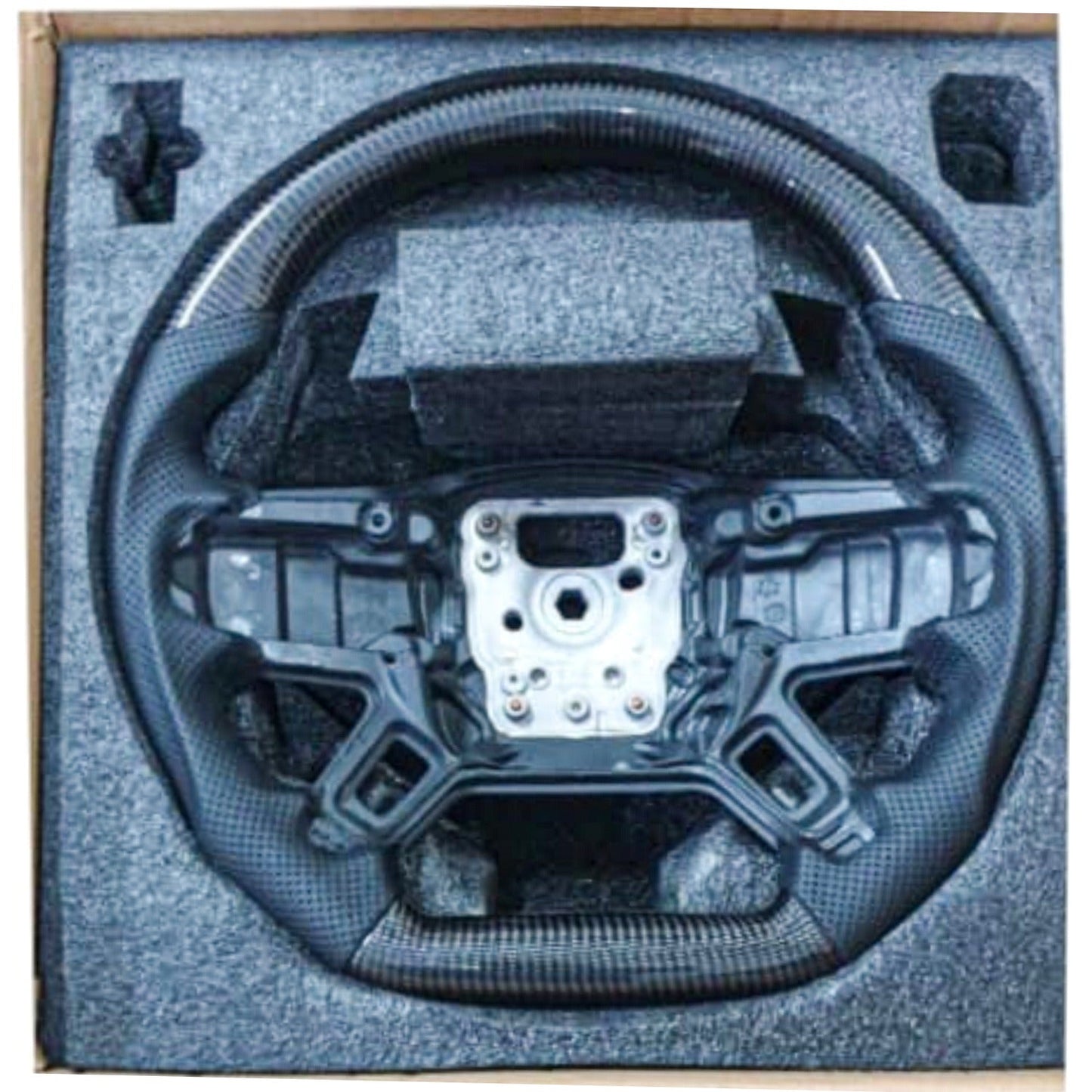
                  
                    Defender Carbon fibre steering wheel-STEERING CONTROL-RETRO SOLUTIONS-CARPLUS
                  
                