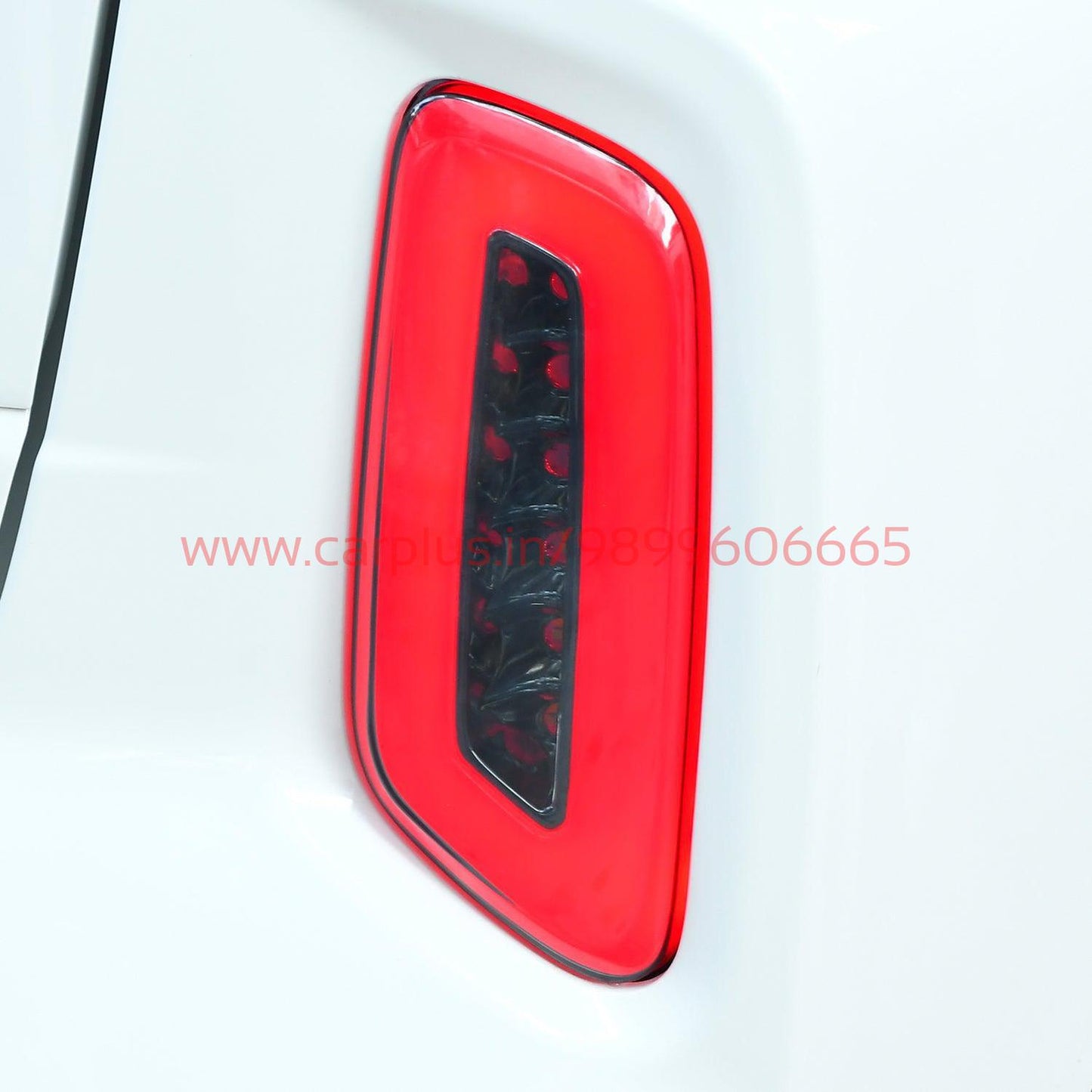 
                  
                    KMH Bumper Reflector for The Grand Vitara (3 Functions // Smoke)-REAR REFLECTOR-KMH-CARPLUS
                  
                