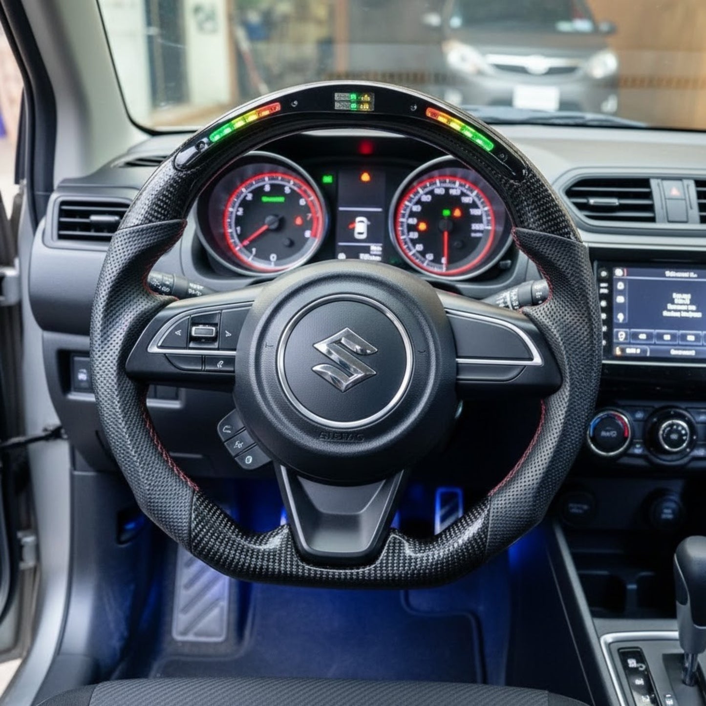 
                  
                    Muscle Steering Wheel for Maruti Suzuki Vitara Brezza-STEERING WHEEL-RETRO-Copy Carbon-CARPLUS
                  
                