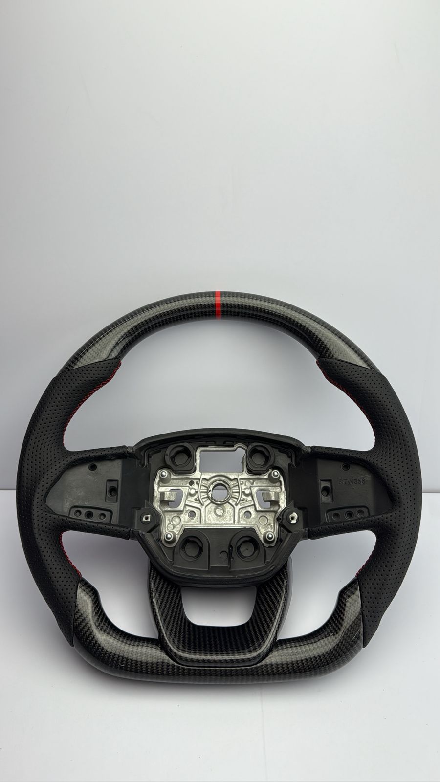 
                  
                    Real Carbon Steering Wheel for Mahindra Thar ROXX / Scorpio N And XUV 700-STEERING WHEEL-RETRO-CARPLUS
                  
                