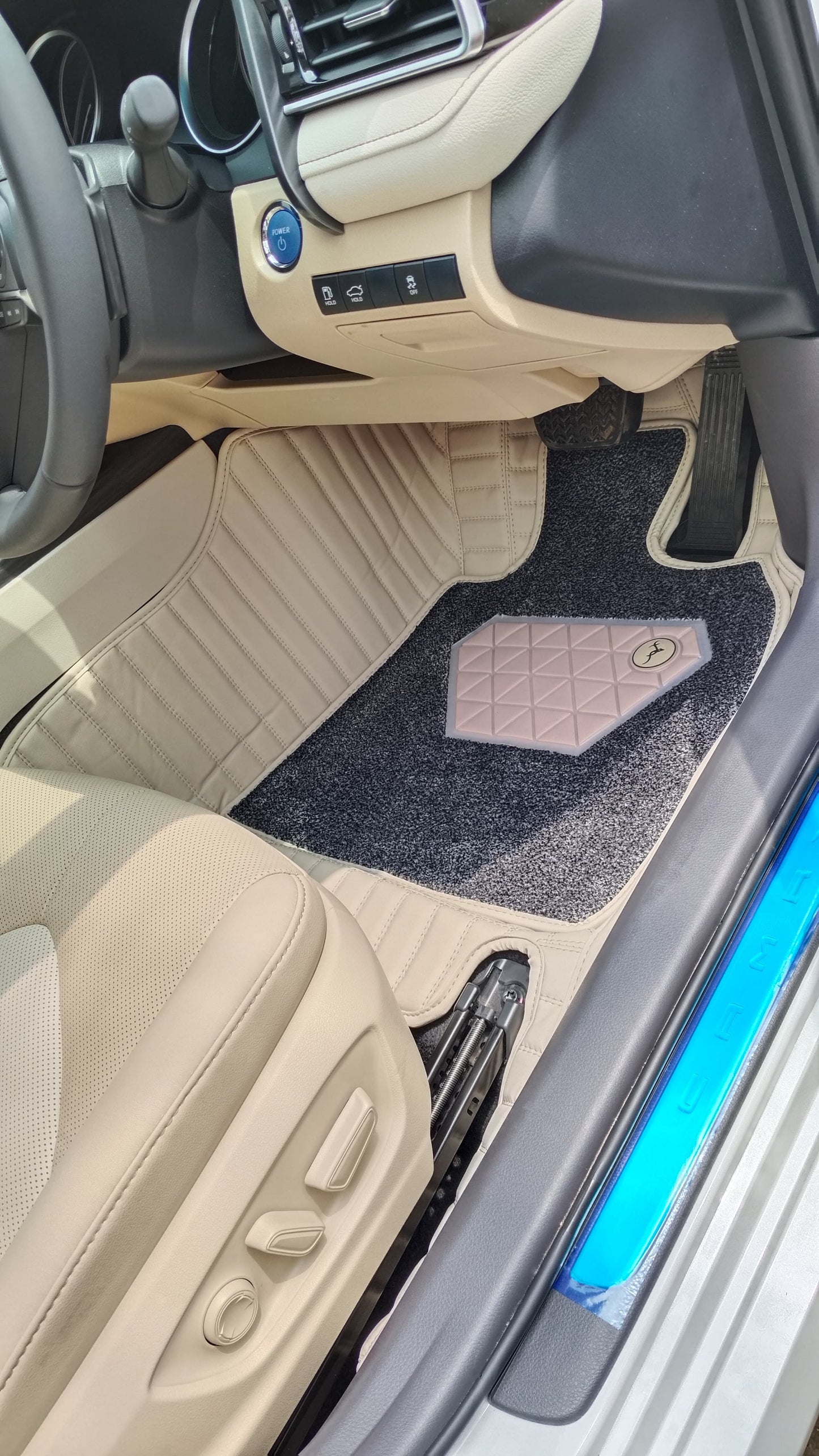 
                  
                    Top Gear 4D Pristine Topaz Car Mats for Toyota Camry III Hybrid - Divine Silk (UM-Pepper)-7D MATS-TOP GEAR-CARPLUS
                  
                