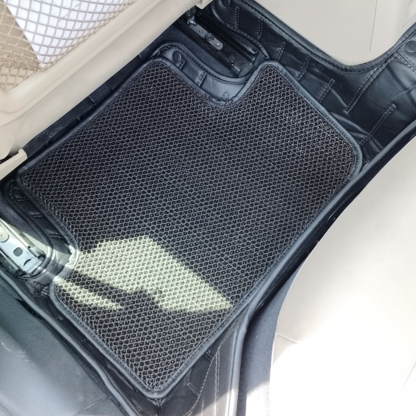 
                  
                    Top Gear 4D Rody HC Leatherite Car Mats for Audi A4 II-Black(HC-Coffee)-7D MATS-TOP GEAR-CARPLUS
                  
                