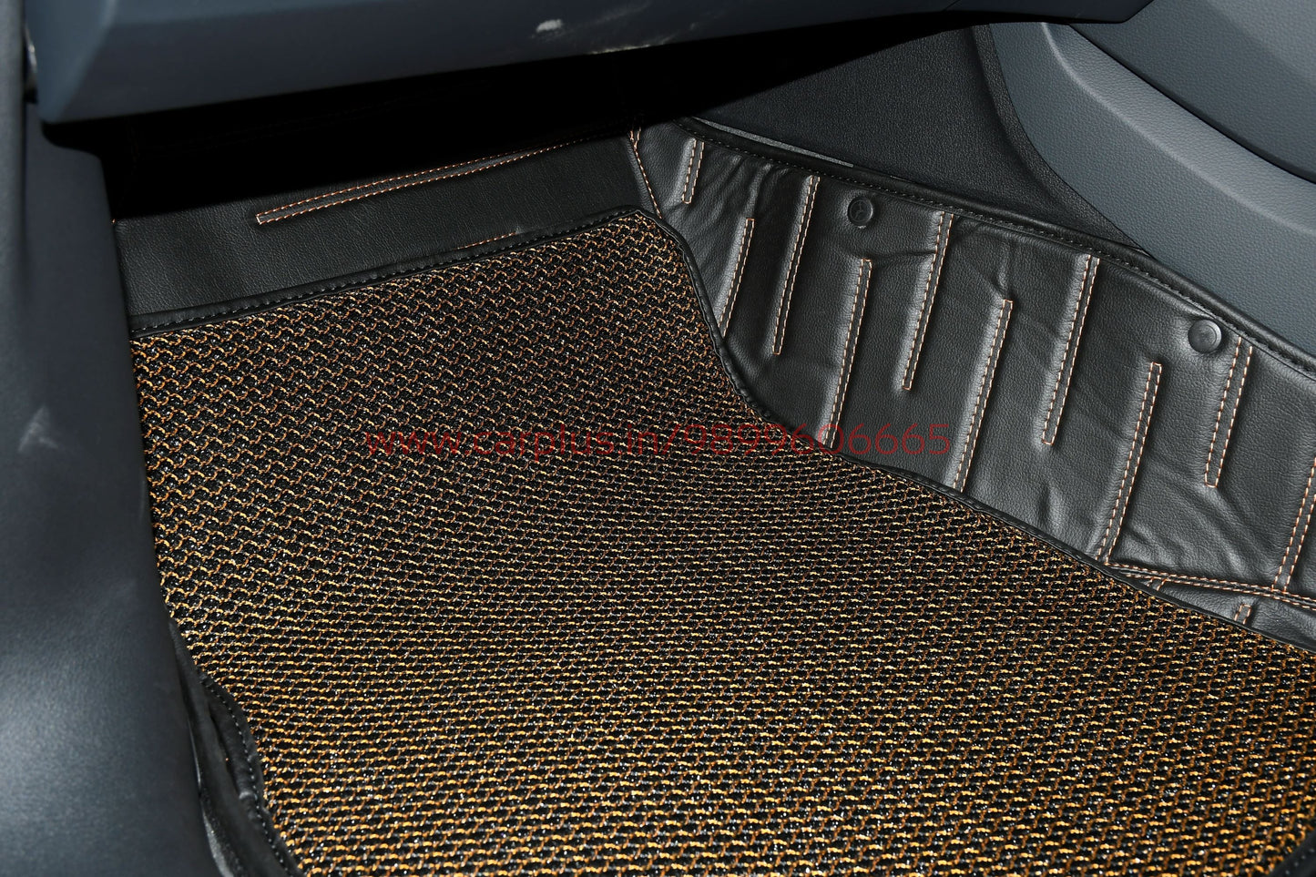 
                  
                    Top Gear 4D Rody HC Leatherite Car Mats for Audi Q5 II-Black(HC-Rust//Black)-7D MATS-TOP GEAR-CARPLUS
                  
                