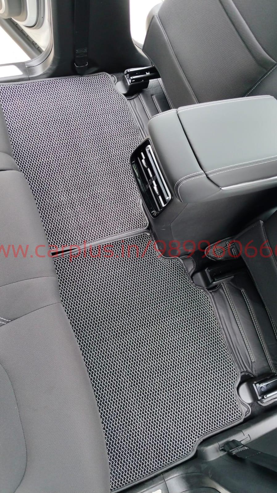 
                  
                    Top Gear 4D Rody HC Leatherite Car Mats for MG Hector (5)-Black(HC-Silver//Black)-TOP GEAR-CARPLUS
                  
                