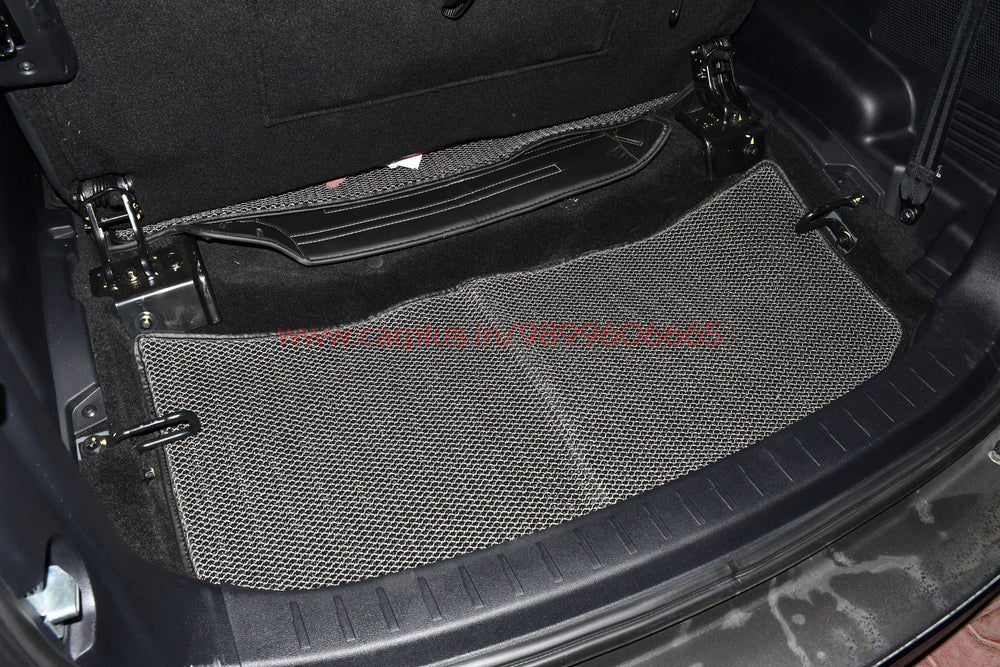 
                  
                    Top Gear 4D Rody HC Leatherite Car Mats for Mahindra Scorpio N-Black(HC-Silver//Black)-7D MATS-top gear-CARPLUS
                  
                