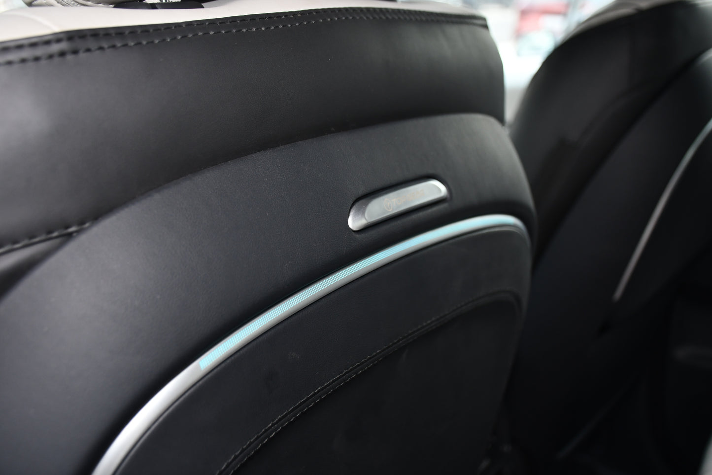 
                  
                    Top Gear GO BUDDY Multifunctional Car Seat Tray With Ambient Light for Toyota Hycross-LAPTOP TRAY-TOP GEAR-CARPLUS
                  
                