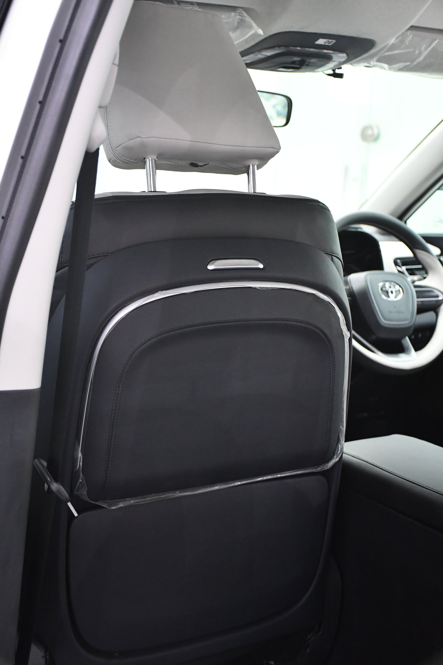 
                  
                    Top Gear GO BUDDY Multifunctional Car Seat Tray With Ambient Light for Toyota Hycross-LAPTOP TRAY-TOP GEAR-CARPLUS
                  
                