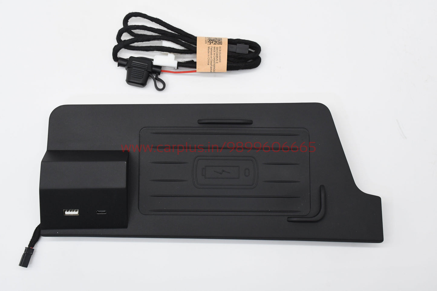 
                  
                    X-Decibel Wireless Charger for Toyota Innova Hycross-WIRELESS CHARGER-X-DECIBEL-CARPLUS
                  
                