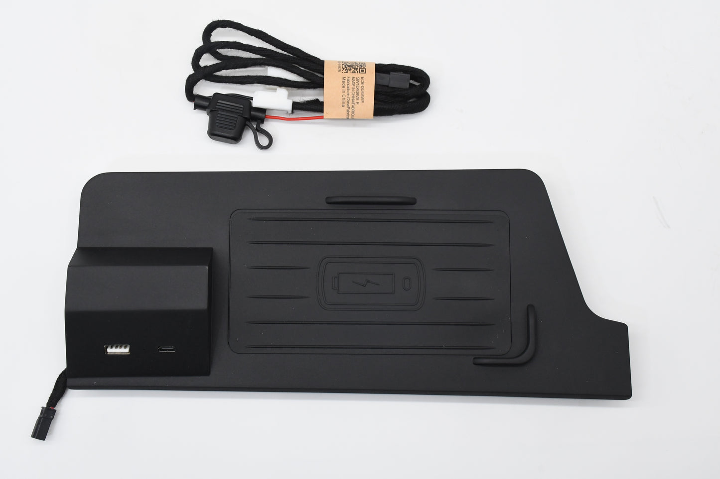 
                  
                    X-Decibel Wireless Charger for Toyota Innova Hycross-WIRELESS CHARGER-X-DECIBEL-CARPLUS
                  
                