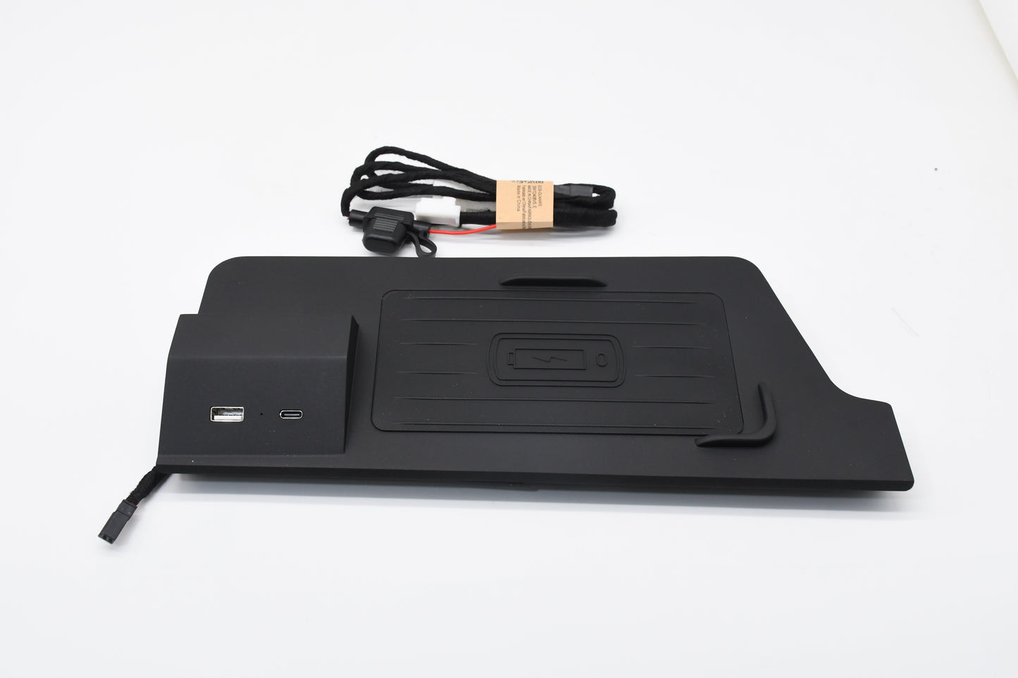
                  
                    X-Decibel Wireless Charger for Toyota Innova Hycross-WIRELESS CHARGER-X-DECIBEL-CARPLUS
                  
                