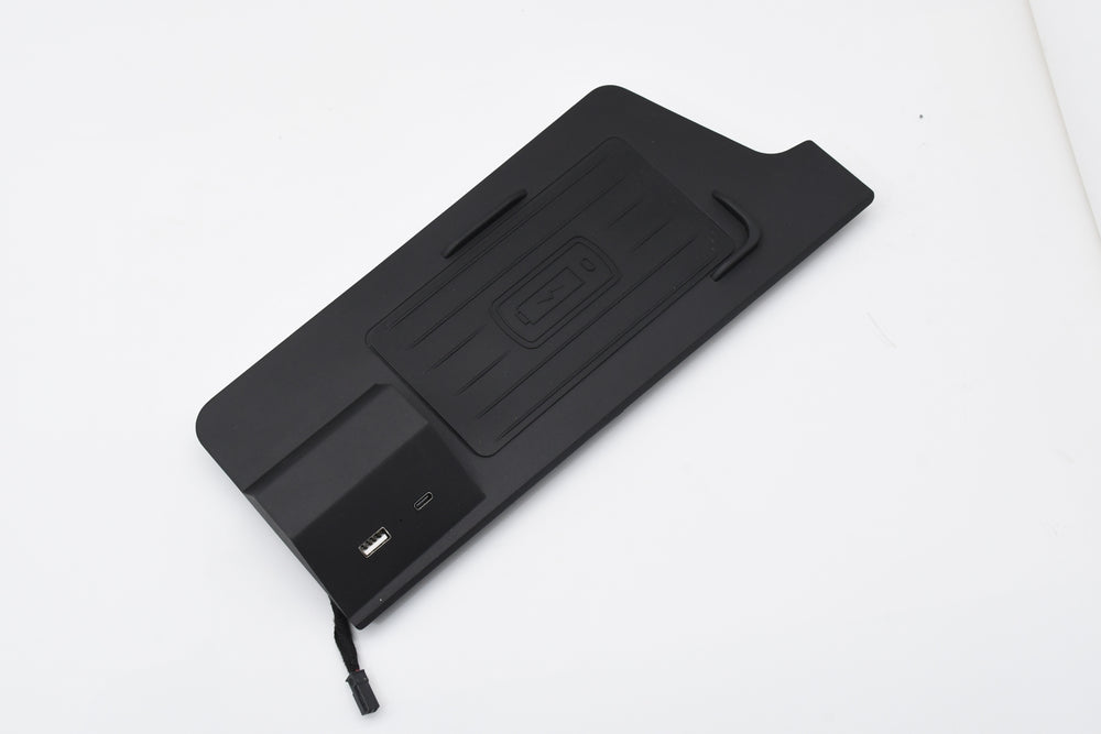 
                  
                    X-Decibel Wireless Charger for Toyota Innova Hycross-WIRELESS CHARGER-X-DECIBEL-CARPLUS
                  
                
