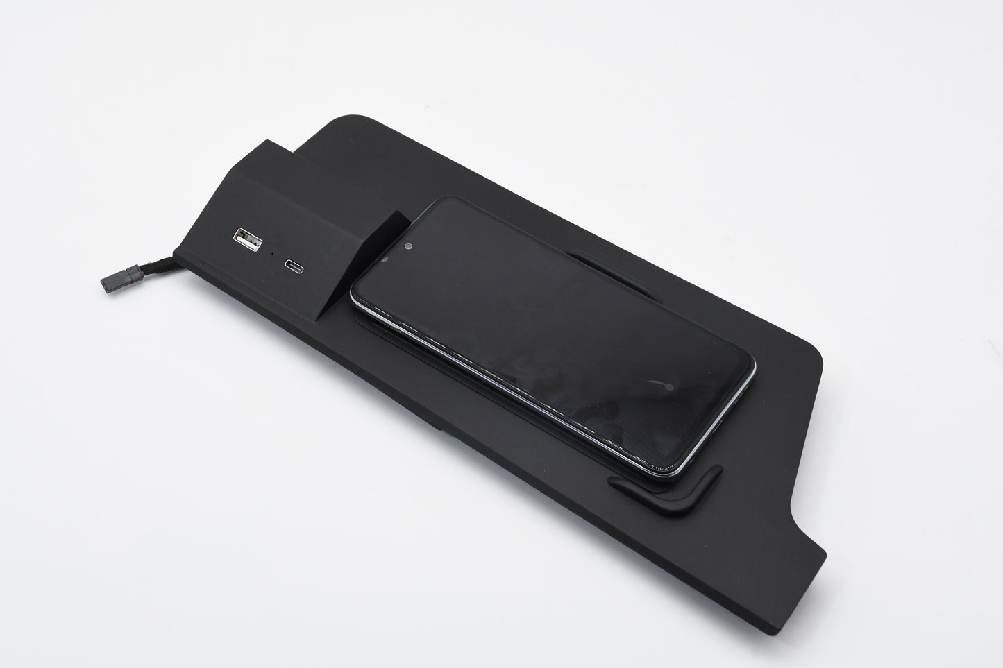
                  
                    X-Decibel Wireless Charger for Toyota Innova Hycross-WIRELESS CHARGER-X-DECIBEL-CARPLUS
                  
                