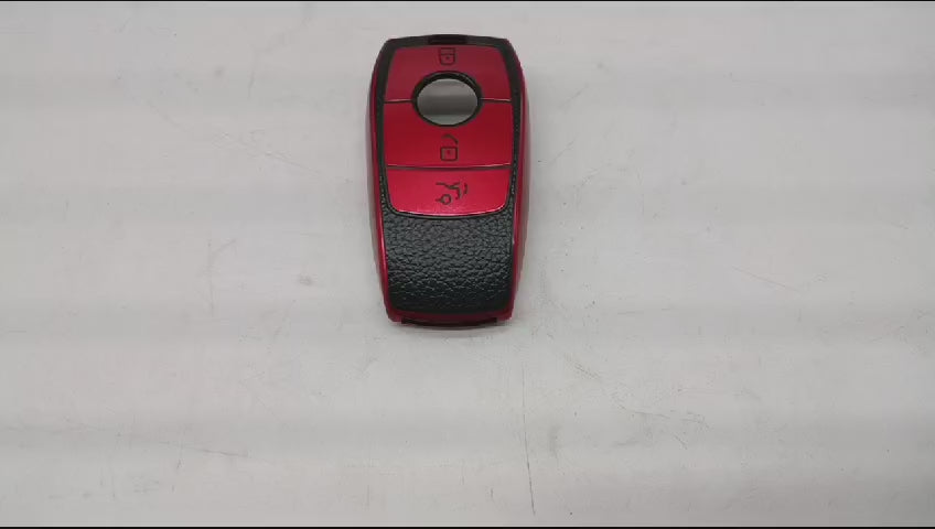 
                  
                    Load and play video in Gallery viewer, KMH TPU Leather Key Cover for Mercedes Benz (B09H-L03)
                  
                