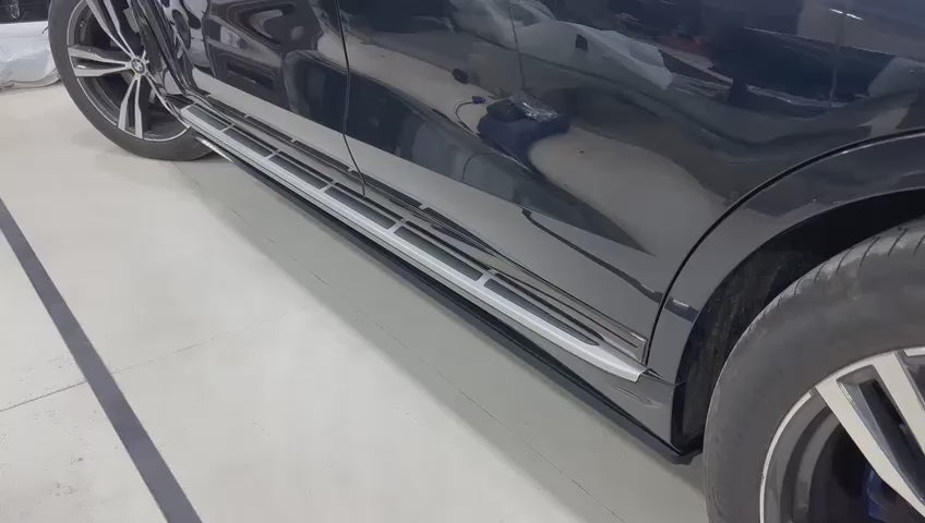 
                  
                    Load and play video in Gallery viewer, KMH Automatic Side Stepper for BMW X7
                  
                