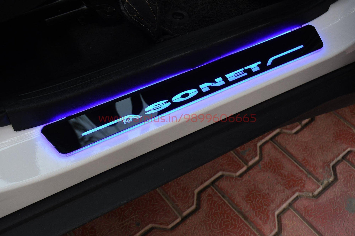 
                  
                    Autogarnix LED Sport Door Sill Plate for Kia Sonet (1st GEN) AUTOGARNIX DOOR SILL PLATES(LIGHT).
                  
                